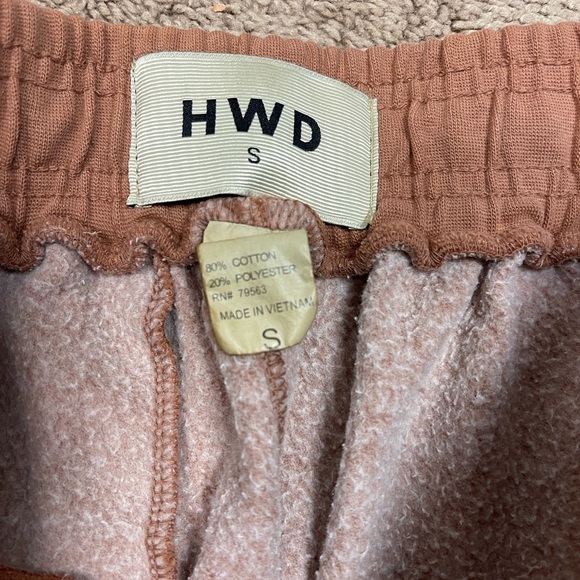 Halfway Dead Tan Shorts - Picture 3 of 7